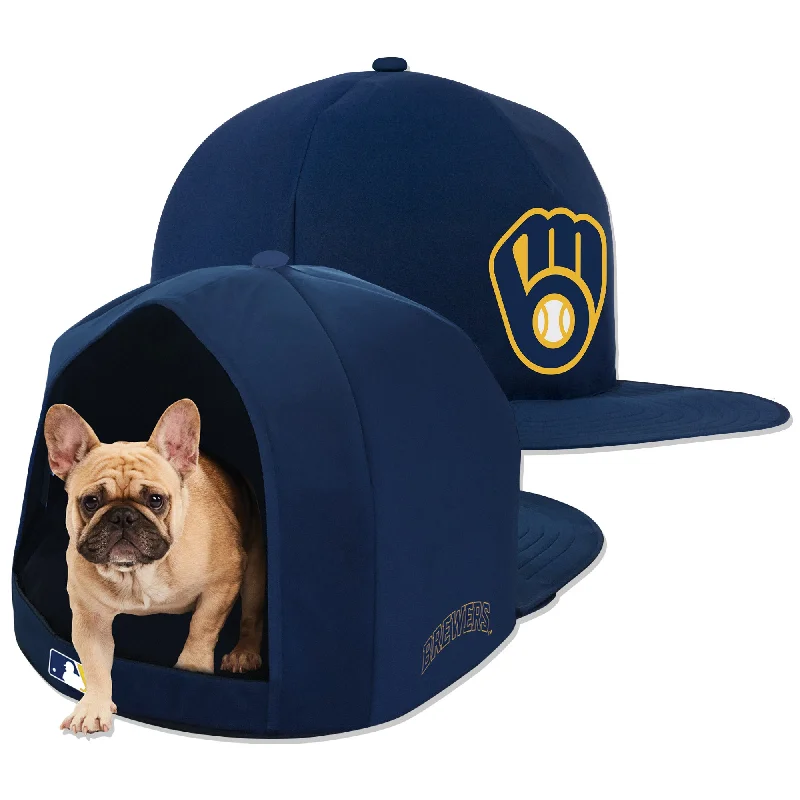 High-visibility dog harness-MILWAUKEE BREWERS NAP CAP PLUSH DOG BED