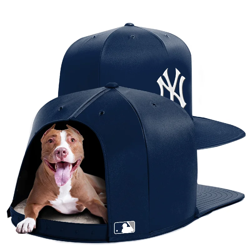 Puppy rope chew toy-NEW YORK YANKEES NAP CAP PREMIUM DOG BED