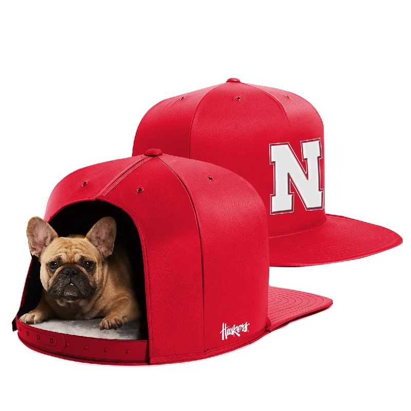 Ergonomic pet grooming glove-UNIVERSITY OF NEBRASKA NAP CAP PREMIUM DOG BED