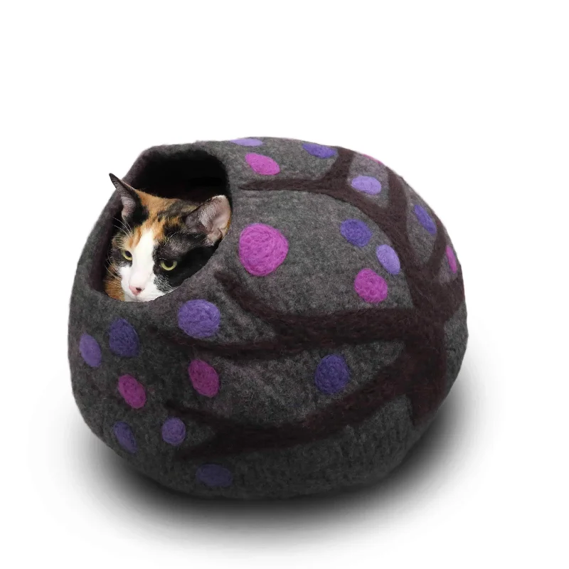 Treat-dispensing pet toy-Eco Kitty Cave "Purple Rain"