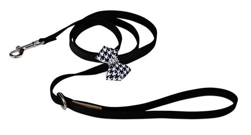 Collapsible pet water cup-Susan Lanci Black and White Houndstooth Nouveau Bow Leash